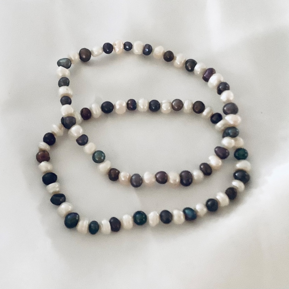 Two White Freshwater Pearl Stretch Bracelets - 6mm Pearls - - Picture 6 of 9